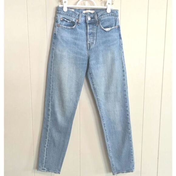 Levi's Premium Wedgie Size 25 Boys\Young Men's Button Fly Big E Jeans - Picture 1 of 12